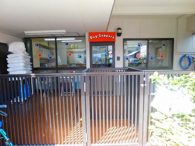 店舗入口